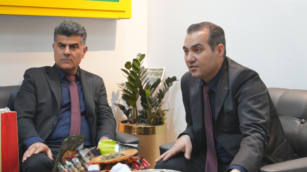سرزمین آفتابگردان کویر (بخشی)